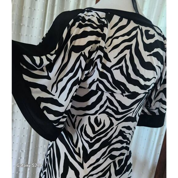 F52 Rendezvous zebra print blouse - Picture 8 of 11